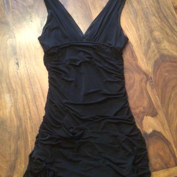 BCBG MAXAZRIA ROUCHED LITTLE BLACK DRESS SIZE LARGE - Picture 7 of 7